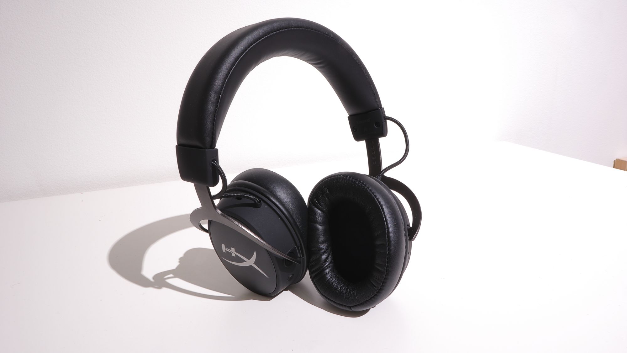 TEST: HyperX Cloud MIX Gamer.no TEST: HyperX Cloud MIX Gamer.no